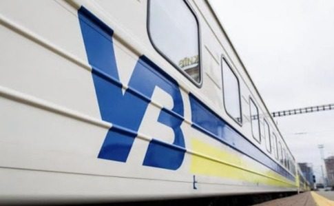 Укрзалізниця призупиняє внутрішнє пасажирське сполучення